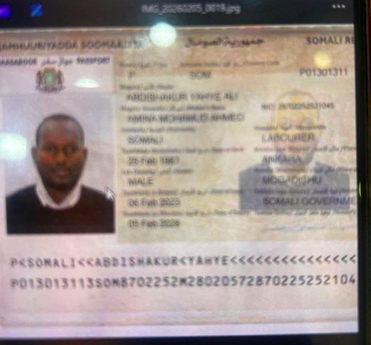 EDayanoof's tweet image. 🚨 #Breaking| Reliable sources:
A person linked to a Houthi terrorist group entered #AlMahrah with a forged passport heading to #Hadhramaut,under suspicious coordination with external parties🇸🇦🤝🇸🇴
Who allowed this,and what’s the message behind it?
#SaudiArabia_exports_terror