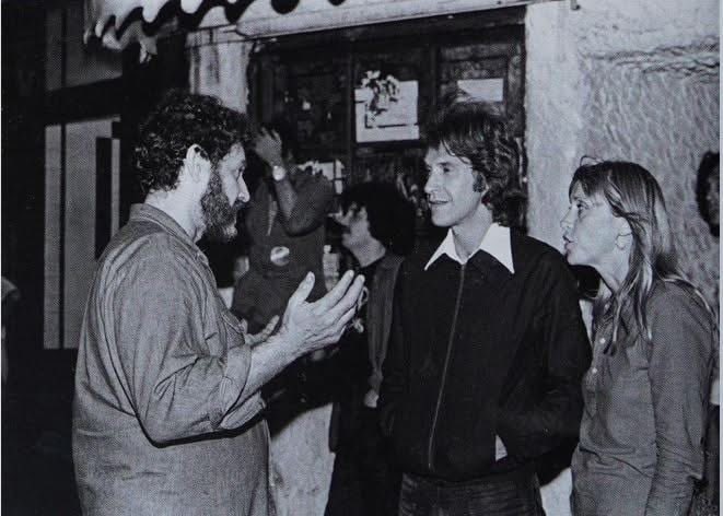 1978, #RayDavies and Hilly Kristal (owner of the #CBGB club) and the Kinks’ tour assistant my friend Barbara Bothwell, having a chat. 
photo by Dan The Fan for the #TheKinks Preservation Society