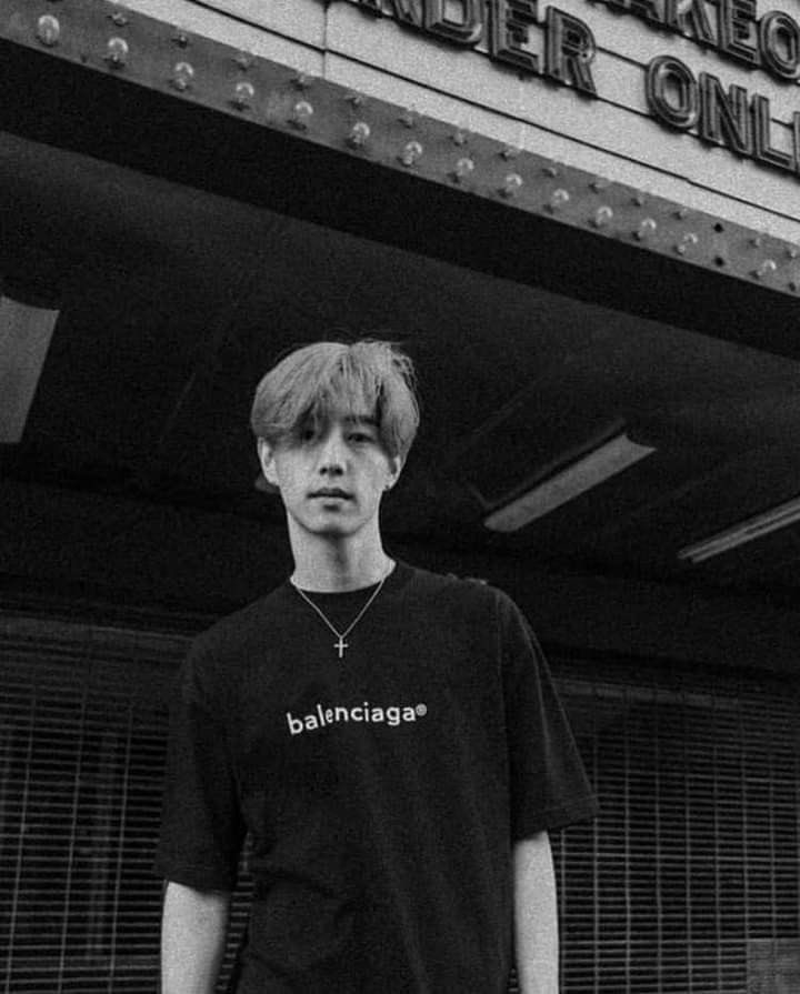 Happy Valentine‘s Day 💞 you're one in a million. 

5th Anniversary #ONEINAMILLION 🌹

#MarkTuan #MARK #段宜恩 #마크 
<a href="/marktuan/">Mark Tuan</a> <a href="/DNAmngmnt/">Mark Tuan Official</a>