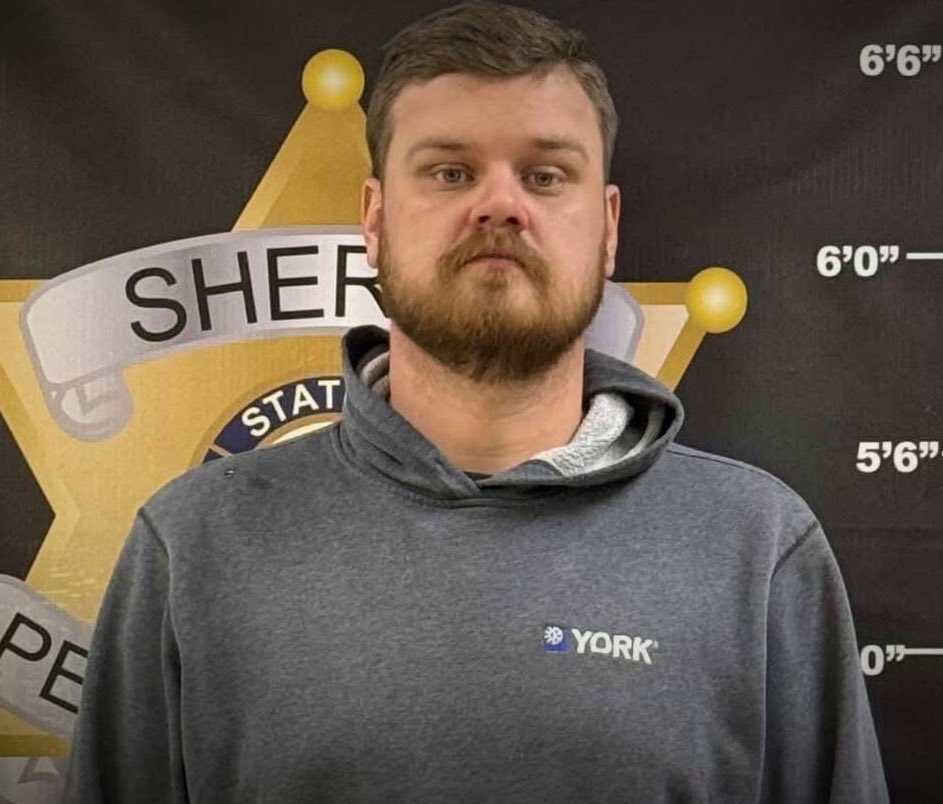 BREAKING: Belton Police Officer Collin K. Goodsell Charged With Forcible R*pe – Threatened Victim With Deadly Weapon in 2017!

📍Missouri

Another predator in uniform exposed.