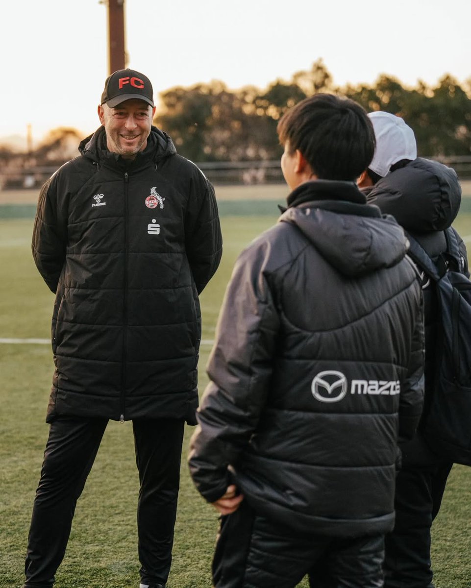 fckoeln_jp's tweet photo. 🇯🇵日本の文化や歴史を学んだあとはサンフレッチェ広島ジュニアユースと合同練習!⚽️
混合チームでミニゲームを開催し親睦を深めました!🔴🐐🤝🐻🟣
#effzeh #ケルン #younggoats @sanfrecce_SFC https://t.co/ymo50koTCC