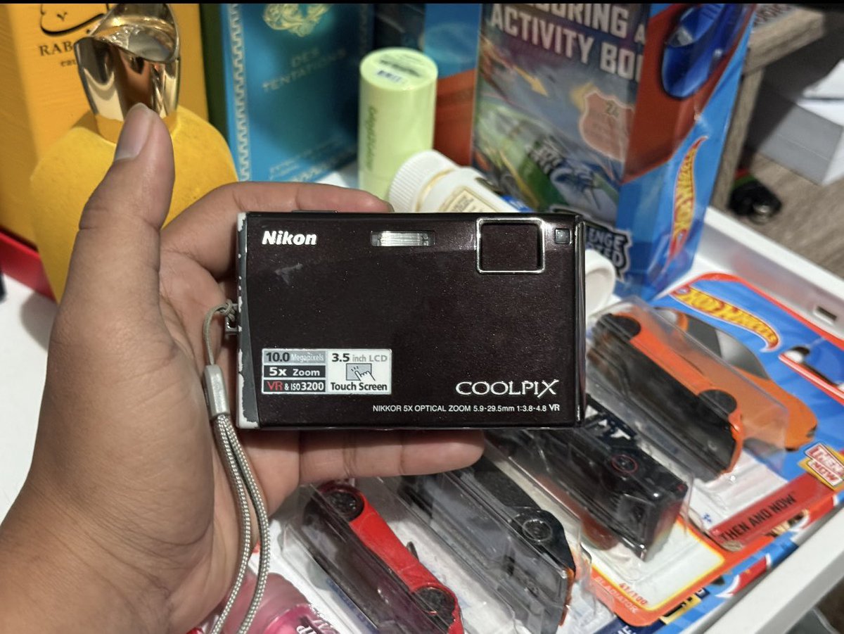 LillfallzZ's tweet photo. wts digicam nikon coolpix s60 kondisi normal under sejuta yakk tmn”.
dom jogja bisa cod kokkk
#digicamjogja #kamerajogja
#nikonjogka
klo minat cusss dm ajaa🙉 https://t.co/gJhzOML56T