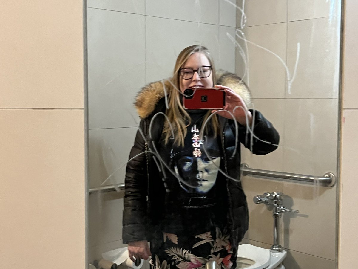 bitch du jour tweet media