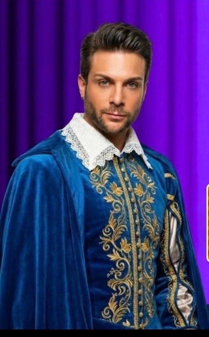 NICOLA EN EL TENORIO

NICOLA EN EL TENORIO