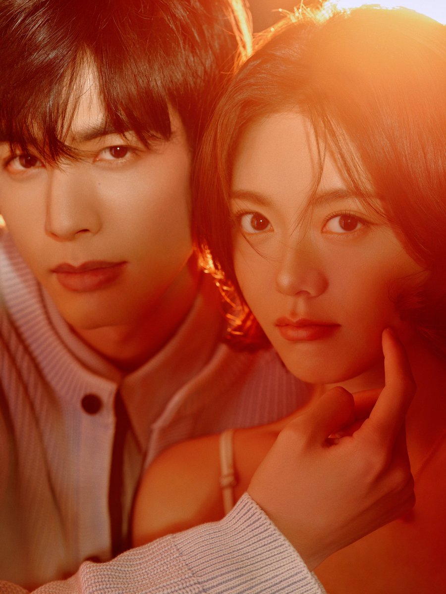 As the emotions begin to rise, warmth spread like a blazing light of summer. The crimson mark left behind as a secret spoken of sweet confession. The proof of a feeling that can no longer be hidden. Special Valentine's Day from Guerlain.