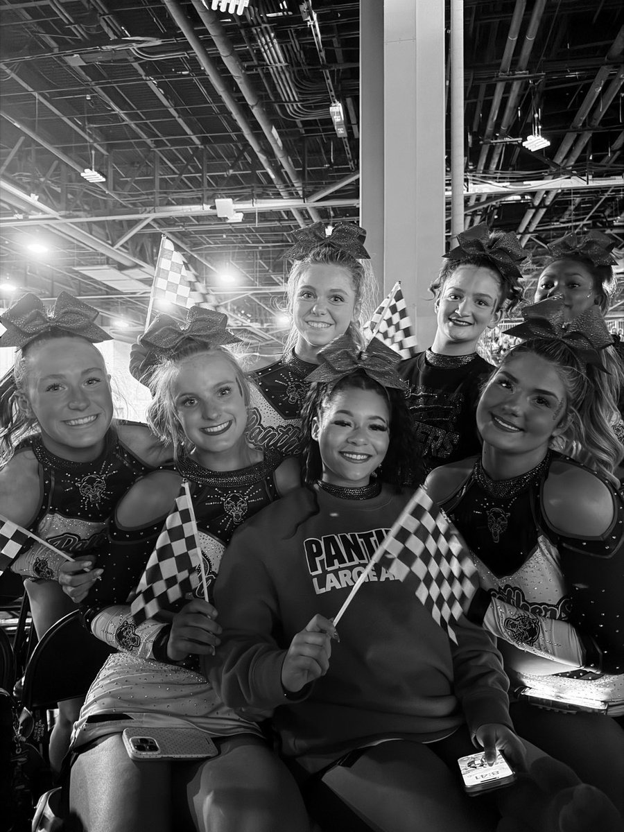 PCL LARGE SENIOR WINNERS❤️

This night was so much fun! Can’t wait for the rest of the weekend in bablanta:)