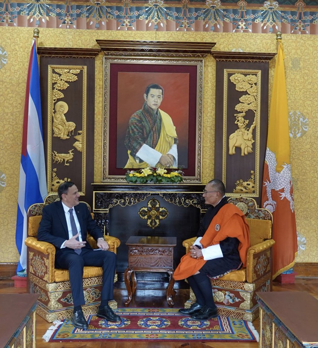 JuanCarlosMars3's tweet photo. We had a productive exchange with His Excellency Mr. Tshering Tobgay Prime Minister of the Kingdom of Bhutan. I conveyed greetings from the Cuban authorities &amp; explained the intensification of the US blockade. We exchanged ideas to promote bilateral relations #Cuba🇨🇺 #Butan🇧🇹 https://t.co/6x3O8ibHQf