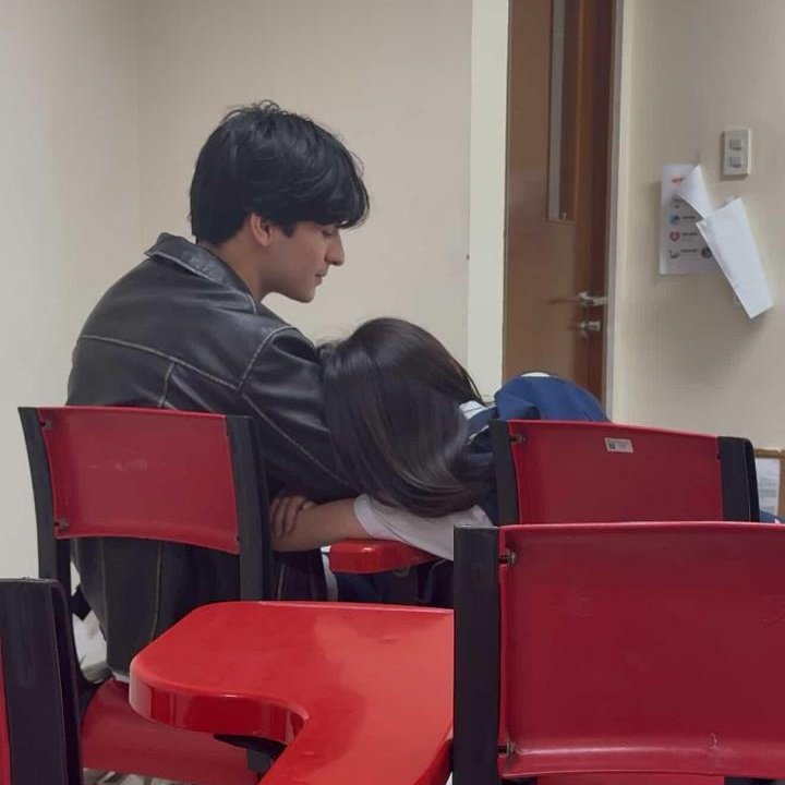 orinjenblu_'s tweet photo. Aanhin ko chocolates ngayong araw? Wala nang mas matamis pa rito oh.
#AshDres #ValentinesDay #SingleFriends https://t.co/pgOuoglNAz