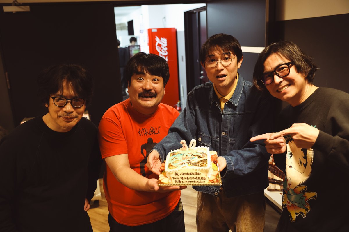 ROCKorLIVE's tweet photo. 「ROCK or LIVE！-ロックお笑い部-Vol.9」  

🔥2組のｻｲｺｩ!なステージに加えて、＃くるり と ＃空気階段　による奇跡のコラボコントも！　
感動と笑いに包まれた至福の2時間✨
くるり30周年＆アルバム発売＆佐藤さんBDをお祝い㊗️

ｻｲｺｩ! ｻｲｺｩ! ｻｲｺｩ!

#ロックお笑い部

撮影:浜村晴奈 https://t.co/64foEkl61Q