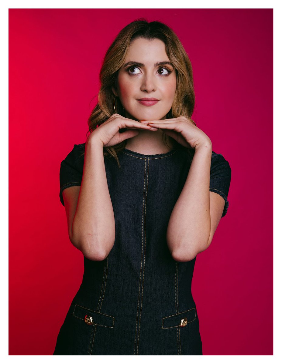 lauramaranews's tweet photo. 📸| New photos of Laura Marano from the photoshoot she did in Nashville last year. https://t.co/qjH4lQRZga