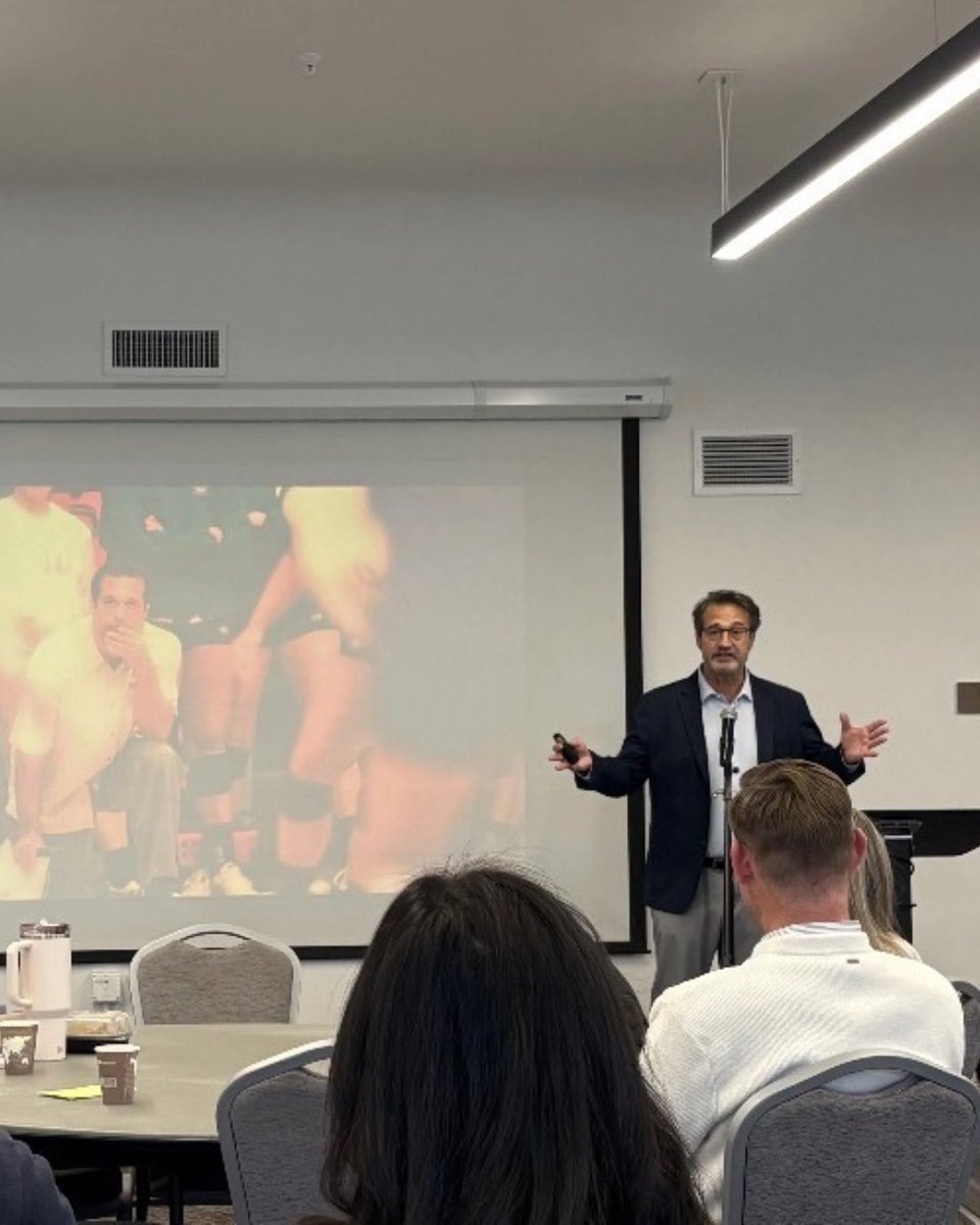 Tom Hilbert tweet media