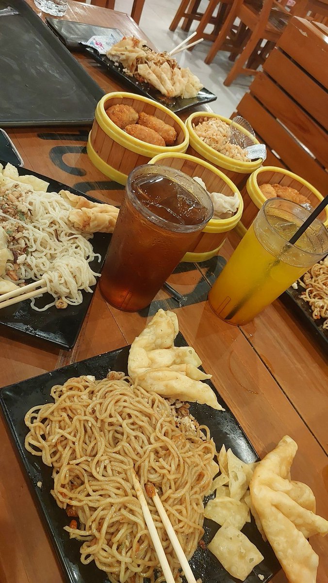 awali pagi ini dgn gacoan, ini doang paling deket sm rumah