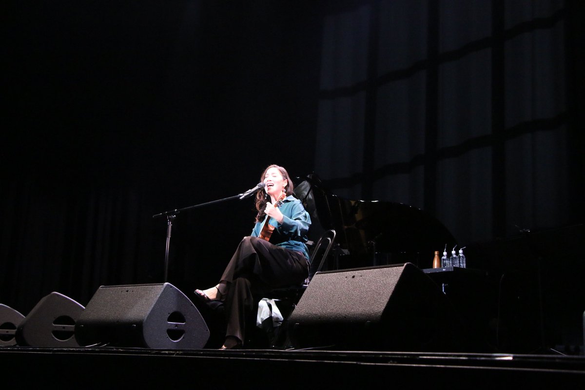 Joellevoice's tweet photo. JUMP OUT ACT5 pics♪

♡曲目♡
1. I Love You
2. Iris 〜同じ空の下で〜
3. ラッキー・マリア
4. Missing You
5. Someone’s Watching Over Us
6. Beautiful

“Someone’s Watching Over Us”は初披露。”Missing You”はウクレレで作曲したのでウクレレ演奏もさせていただきました！

#JUMPOUTLIVE https://t.co/pgYOz4pK6K