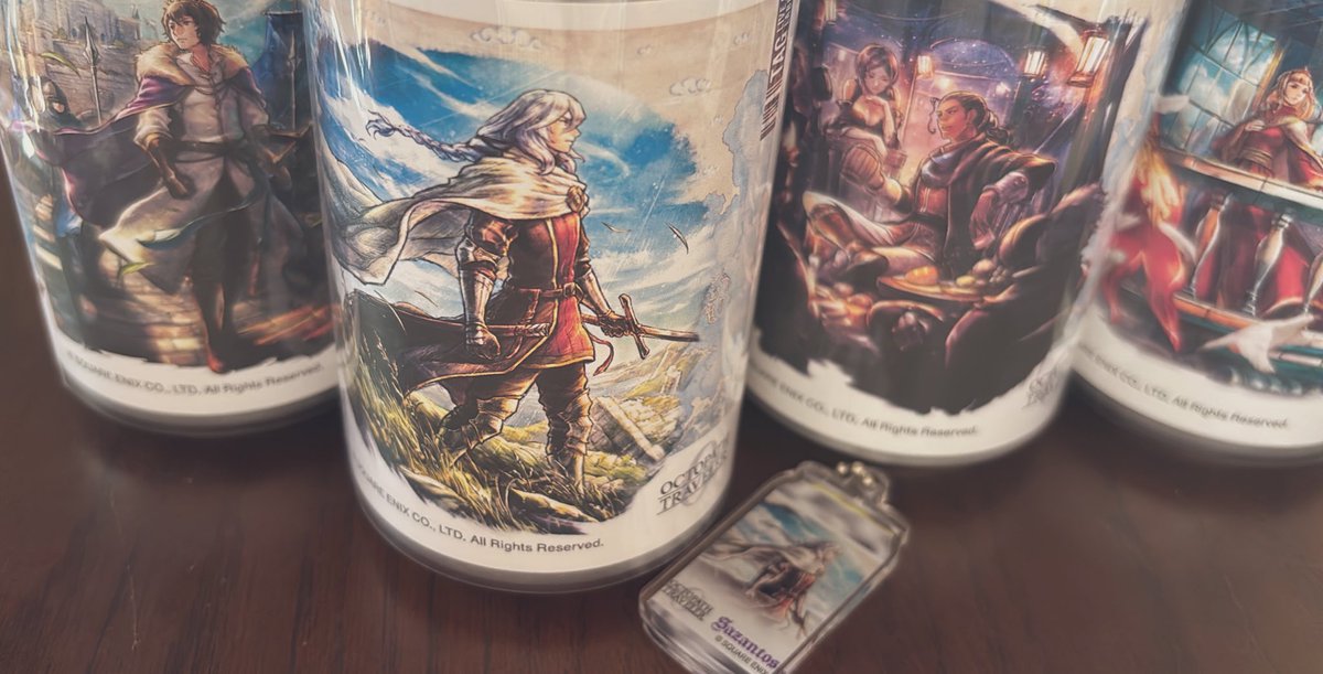 ラベル缶たちとアクキー届いた サザントスかっこいいね😚 #オクトパス