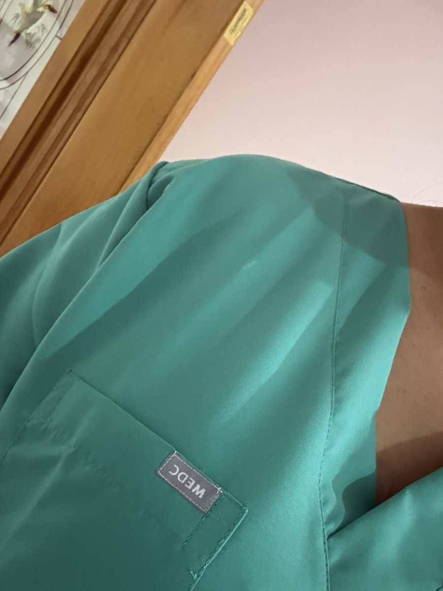 ชุดนอนเลยล่ะ