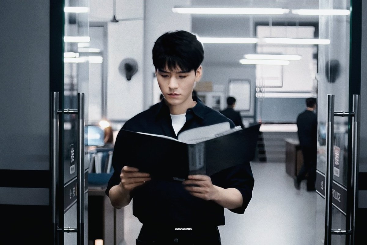 Happy weekend &amp; Valentine’s, JWX 🍄💐

Since today’s the last day to meet Sir #YeQian with the express package :')
I just wanna thank #GongJun for bringing the best YeQian to life 💙

And idk why, but I’ve got a good feeling abt Qian&amp;Yumo!
Can’t wait for today’s eps!💙

#TheTruth