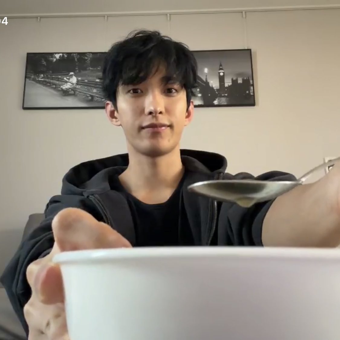 장거리 남자친구 어떡해