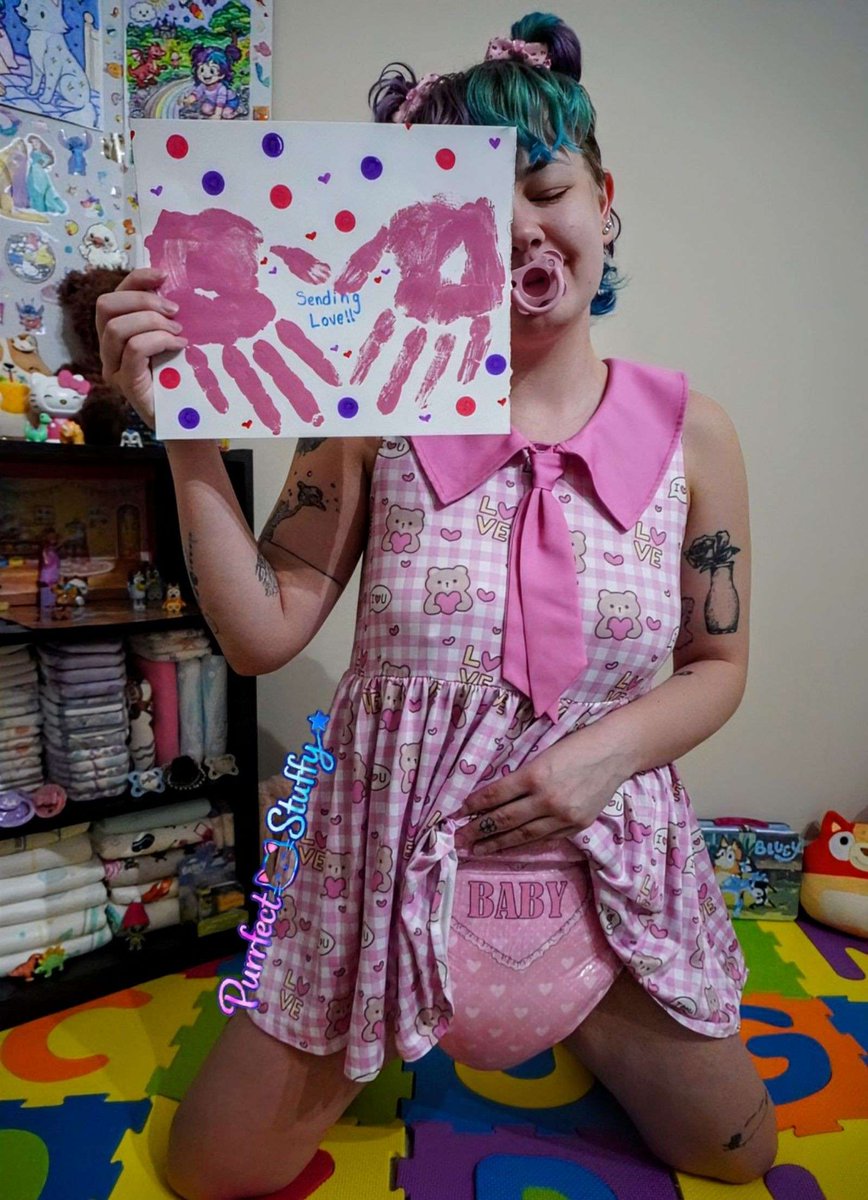 I'm a lil busy traveling tomorrow, but I made a Valentine for you!! It got a biiit messy, but it's full of love ❤️😽 No matter the day, I'm always sending love and squishy vibes!! 🩷💛 #abdl #diapergirls #diapers #diapergirl