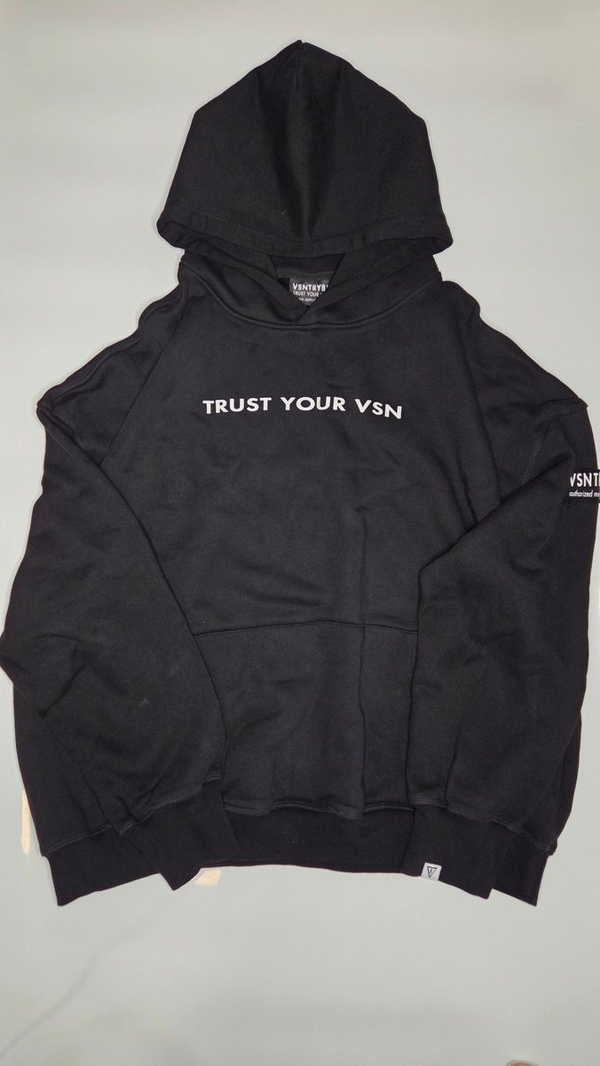 VSNTRYBE® tweet media
