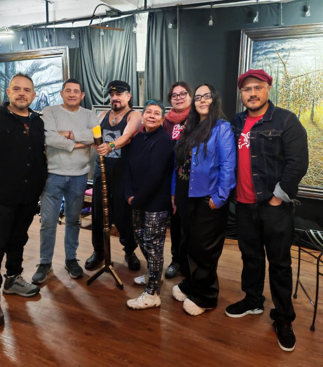 fernandac710's tweet photo. Algo de lo que hemos vivido últimamente por los festejos del @IEMS_CDMX 🎼🎵
Reuniones y más reuniones. https://t.co/HdfDKcHhrb