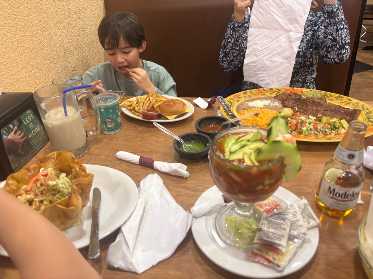 FrederickMelo's tweet photo. Always bet on the Latin restaurants along East Seventh Street. For the price of a couple frappes or an overpriced margarita at some generic other place, you’ll eat like a mother-flipping king… #LaCabana near Arcade Street for the win! 🏆 #shrimpcocktail #arrachera https://t.co/7bM50x7NuP
