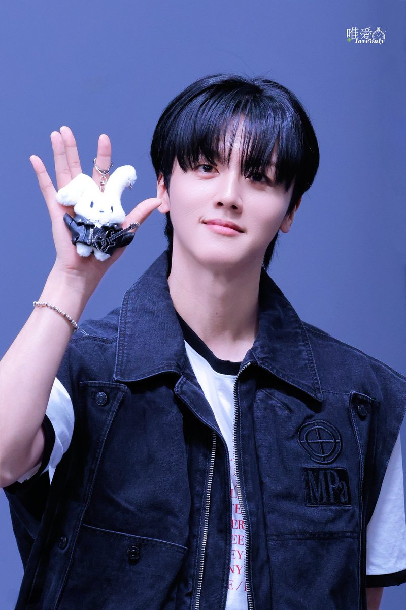 loveonly tweet media