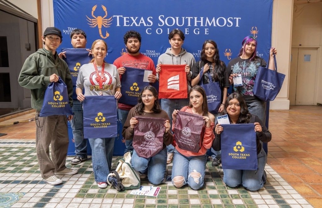 Jimmy Carter Early College H.S. at La Joya ISD tweet media