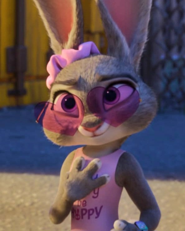 I'm sorry but you're telling me that THIS GIRL is known as a porn character on the internet???