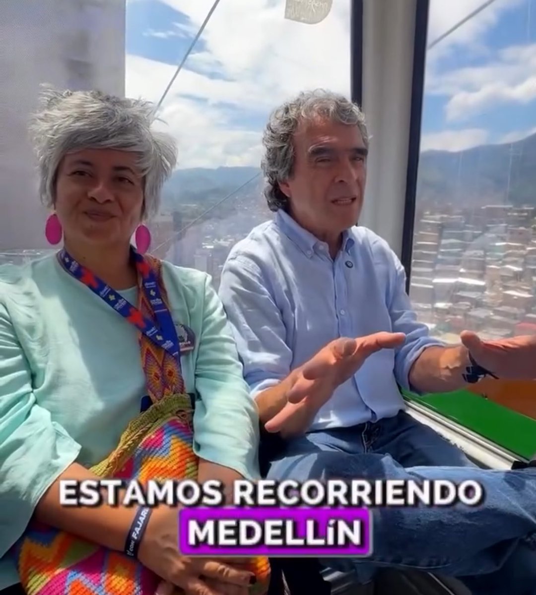 Así es <a href="/slondonouribe/">SantiagoLondoñoUribe</a> el único que puede hacer campaña política en el <a href="/metrodemedellin/">Metro de Medellín 💚 #ALoMetro</a> es <a href="/sergio_fajardo/">Sergio Fajardo</a> de resto nadie más, porque el Mesías es el único y el mejor.  Ya saben candidatos.