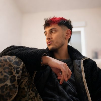 ______Paul26's tweet photo. #NuevaFotoDePerfil https://t.co/CgZ1aL14mX