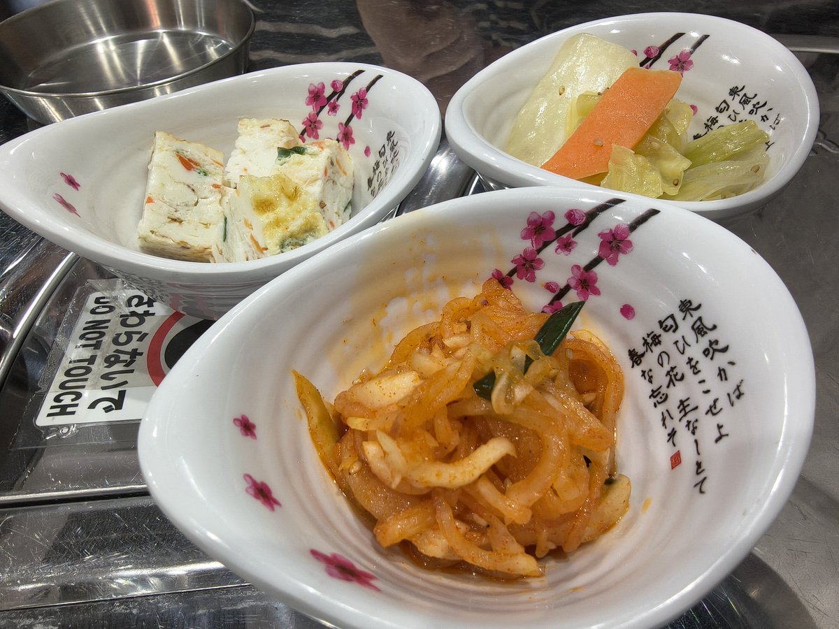 lindor_ztmy's tweet photo. 船橋で有名な韓国料理店丸い月でランチ
新しく建て替えた店舗に初めてきた
これで690円は安すぎるけど、美味しくて満足感高い https://t.co/swsWNOcd33