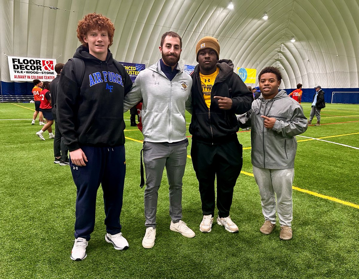 Charlie J. Smith tweet media