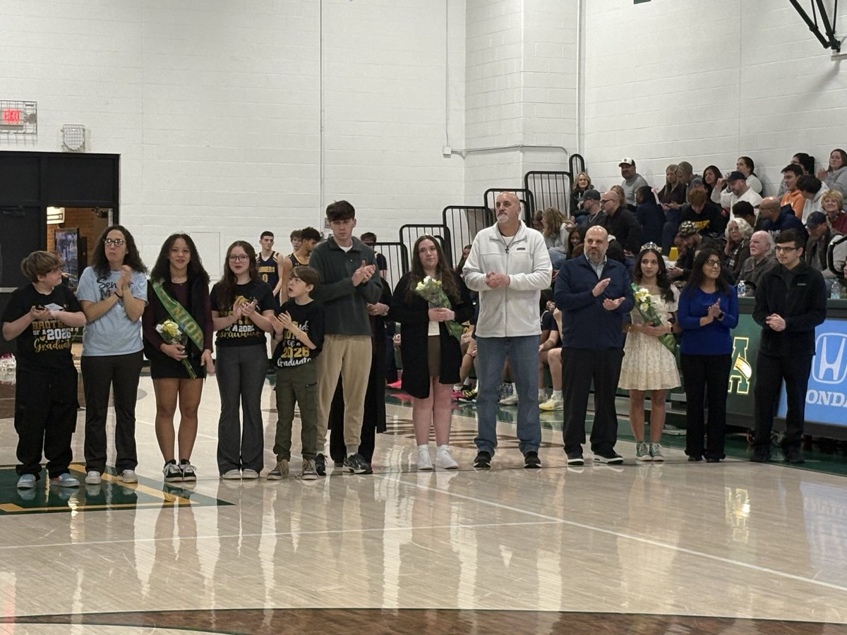 SteeleDanceTeam's tweet photo. Congratulations Emilee Smith on finishing your senior dance team season! We will miss you!
@Comet_Connect 
@SteeleComets https://t.co/zHueV6cLpK