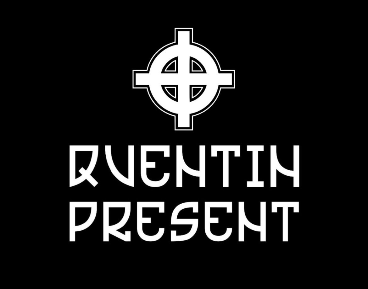Quentin? Anseo!
Quentin? Anseo!

Ar dheis Dé go raibh a anam