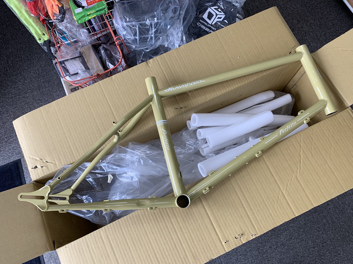 ご注文ありがとうございます。完成するのが非常に楽しみです！