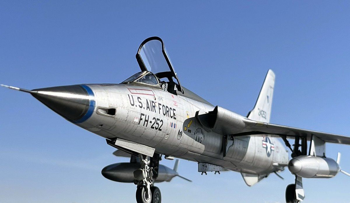 voodoo_mania's tweet photo. MONOGRAM 1/48 F-105D Thunderchief
横浜お疲れ様でした
久しぶりの外ロケバージョンです https://t.co/79kM64HRGP