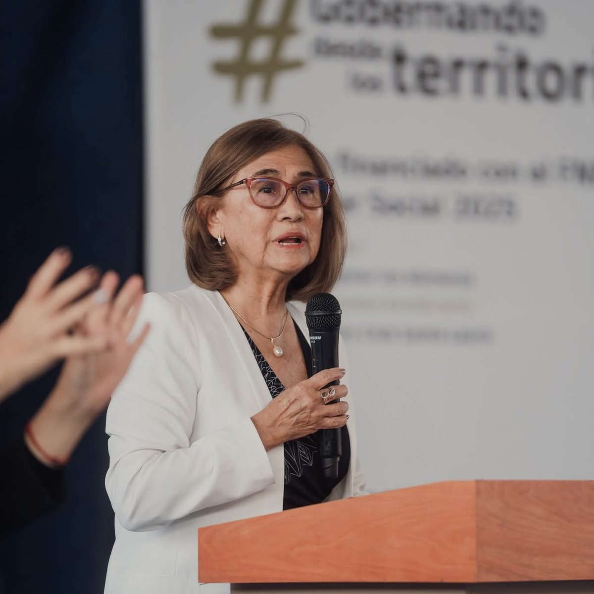 Gore_Tarapaca's tweet image. #Condolencias 🤍

El Gobernador José Miguel Carvajal, el #ConsejoRegional y el equipo del @Gore_Tarapaca, envían sus más sinceras condolencias a la familia de Ana María Chang, destacada presidenta y fundadora de #Rotary Club #SantaLaura.

Desde nuestra institución valoramos