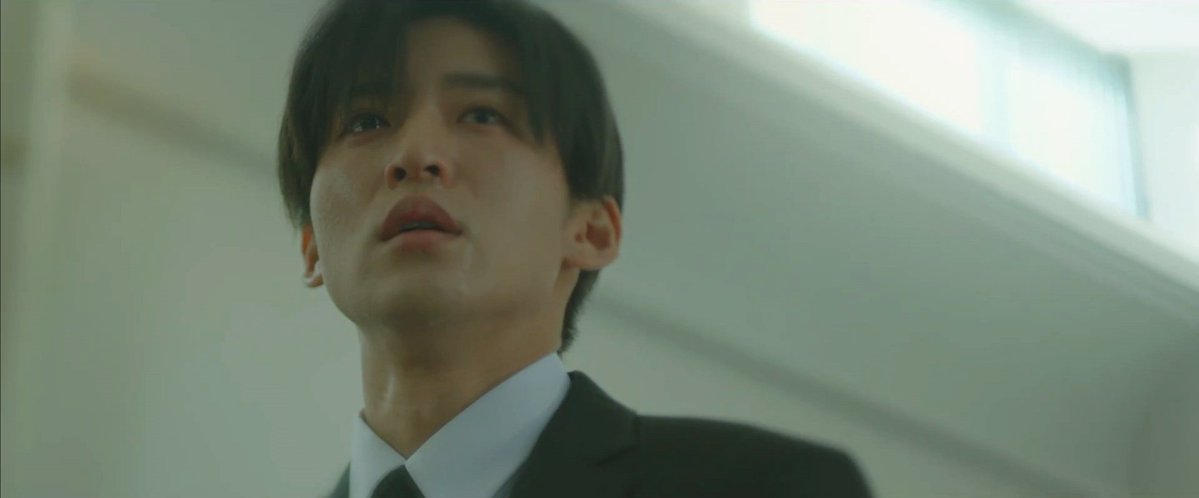 imagine sending your wife off in the morning hearing her bid you ittekimasu, but she never made it home later that day to say tadaima to you. and the next thing you know you're a widower at her funeral 😞

the painful but realistic example of "in a blink of an eye"