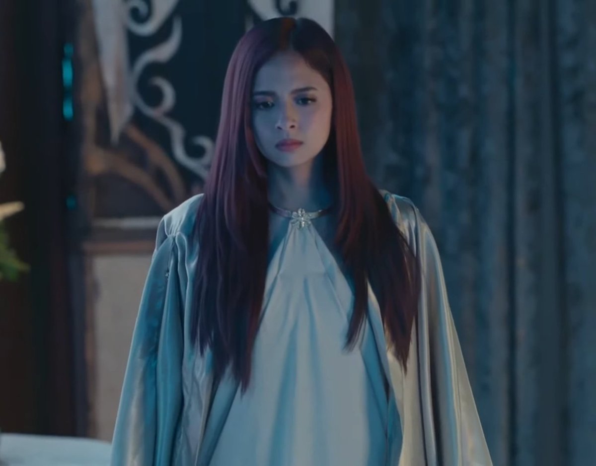 Capcappxxz's tweet photo. "Makakaalis ka na. Ayoko na naman silang bigyan ng rason para siraan ako lalo't nandito ka kasama ko."
Na para bang may LQ sa scene na to ang dramatic ng exit ni daron eh. Nangungulila lang yung tao sayo armea awa na lang๐
#SanggrePagsamo https://t.co/JRyxHzvIPf