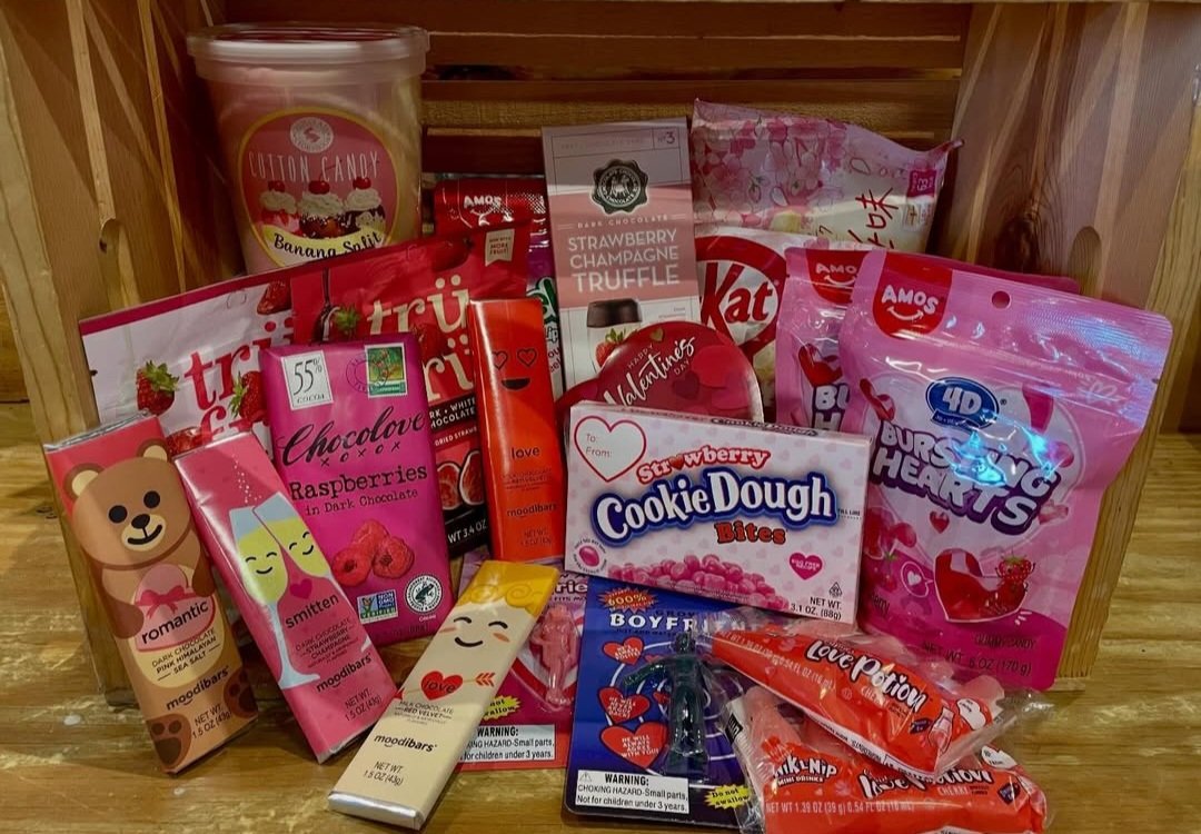 Fun Fact Friday (Valentine's Edition): The fastest way to someone’s heart? A Rocket Fizz haul 💘

Swing by Rocket Fizz for the ultimate Valentine’s Day treats! 🚀

#rocketfizz #funfacts #trivia #valentinesday
#candy

*product availability varies by franchise*