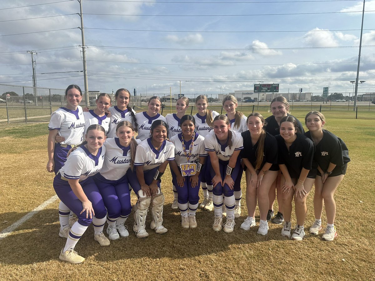 Marble Falls Softball tweet media