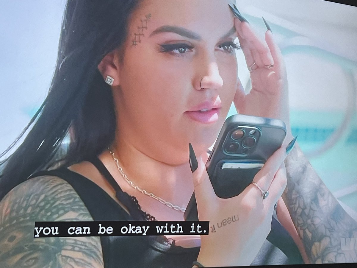 Jaded_Chinx's tweet image. They didn’t need to be together. They were toxic and they weren’t even together IRL #loveafterlockup #lifeafterlockup