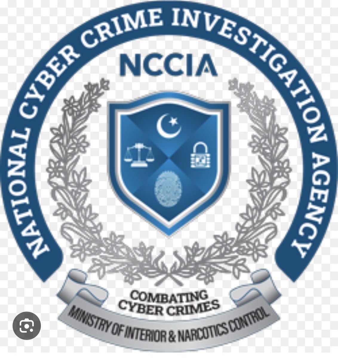 MujahidNaama's tweet image. بلاسفیمی گینگ کے انجام کی نوید 
این سی سی آئی کے زوال کے بعد گینگ کے دیہاڑی دار وکیل نے خبر چھوڑی ہے کہ اب حساس ادارے ٹیکنیکل معاملات کی نگرانی کریں گے، اس بیچارے کو آج پتہ چلا ہے کہ اس کے گینگ نے ایک اچھا بھلا ادارہ تباہ کردیا ہے اور ادارے کے کرپٹ ملازمین کے ساتھ مل کر مال بنایا…