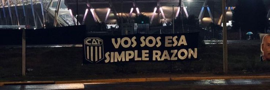 Mantillista's tweet photo. feliz 14 mi amor, nací y moriré con estos colores 💙🤍 https://t.co/cduiUrAWYr