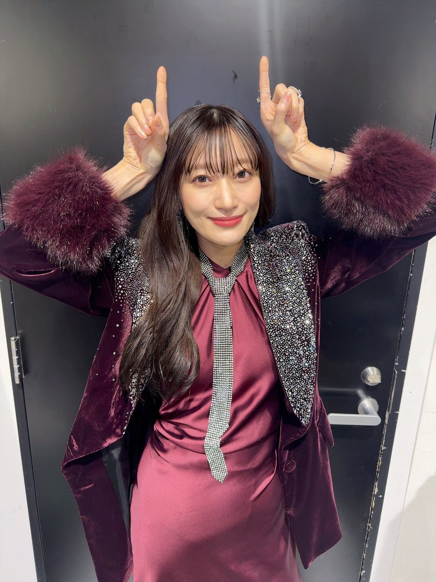 💜📸本日のチェキポーズ発表📸💜

仙台限定❣️
「仙台牛」ポーズ🐮💞

タワーレコード仙台PARCOでお待ちしてます💜

たくさんチェキも撮りましょう📷✌️
本日もよろしくお願いします！

#HimikaAkaneya 
#MFゴースト

(スタッフ)