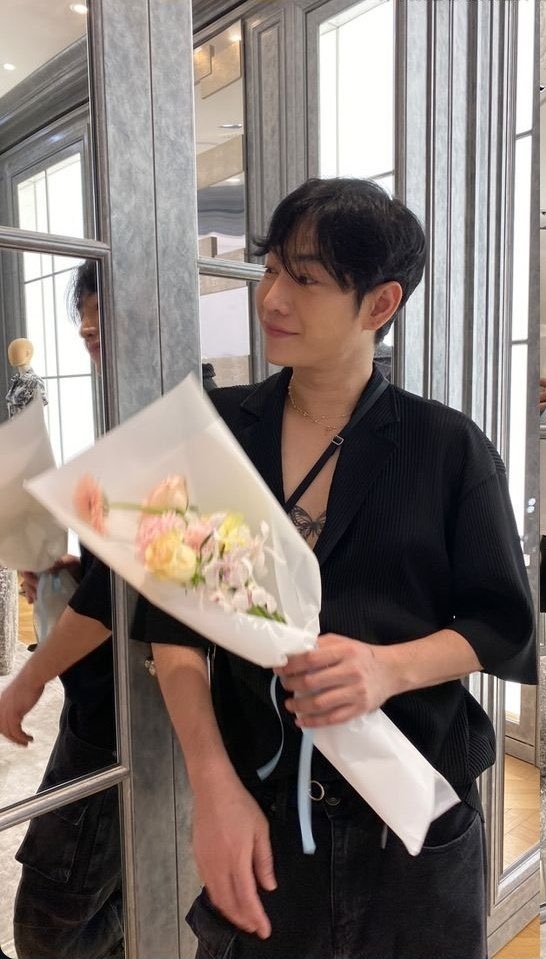 Happy valentine kub p’palit luv U makmak nakub fannnnn🧒🏻💐💘

#เป๊กผลิตโชค
 #PeckPaLitChoke