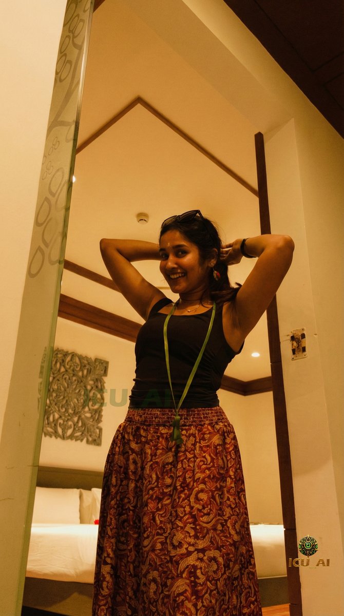 Anikha Surendran glowing like a dream – that effortless smile, messy curls, and natural charm stealing the spotlight with zero effort!
#AnikhaSurendran