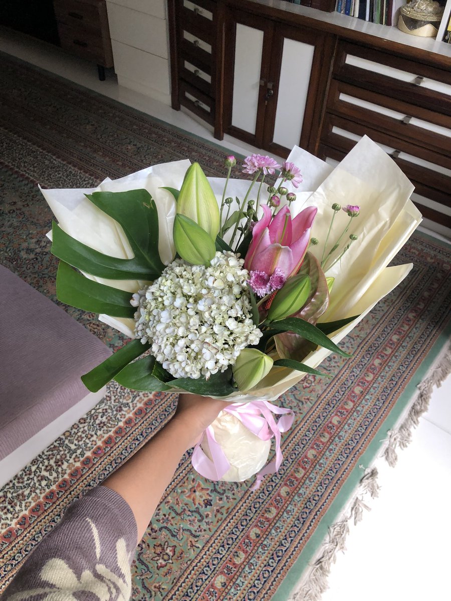 flowers i made for vals :3