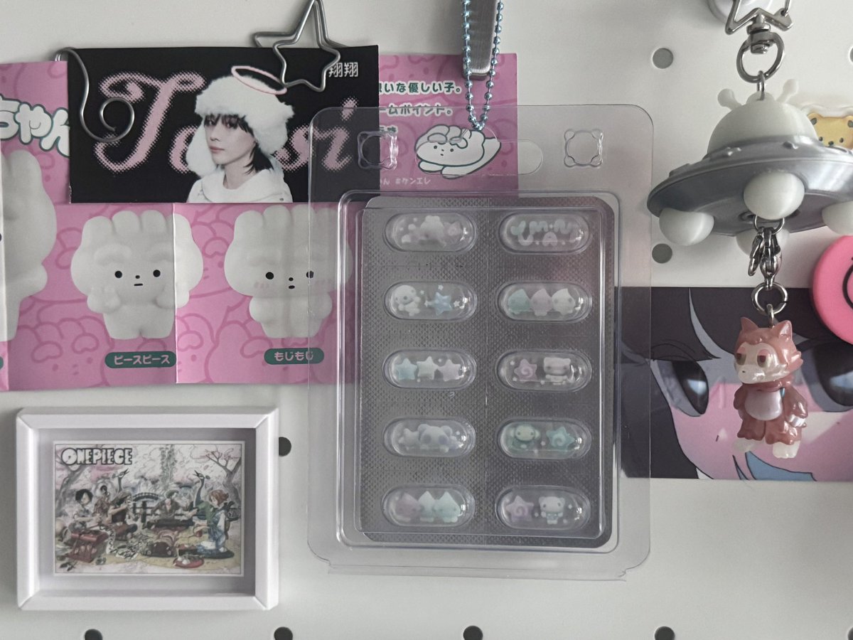 ____ ♡⃞⃛୭____