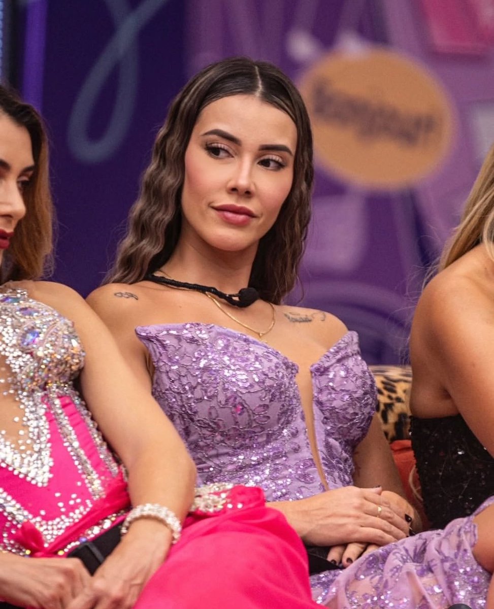 Que señora de 37 años más divina🫦
#LaCasaDeLosFamososCol3